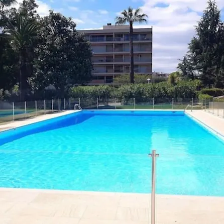 Eden Parc Juan Les Pins 2 Pieces 4 Personnes *
