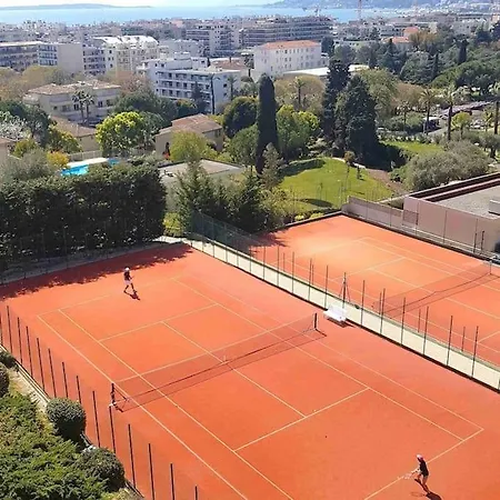 Eden Parc Juan Les Pins 2 Pieces 4 Personnes